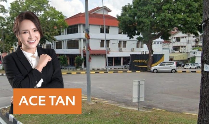 Taman Molek – 2 Storey Shop Lot – FOR SALE Taman Molek – 2 Storey Shop Lot – FOR SALE