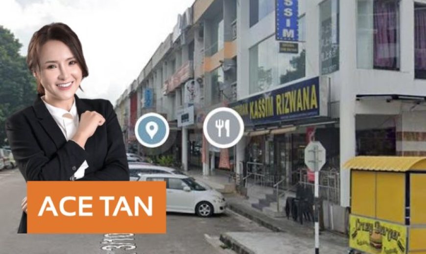 Taman Molek – 3 Storey Shop Lot – FOR SALE Taman Molek – 3 Storey Shop Lot – FOR SALE