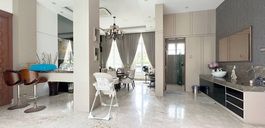 Impian Heights – 3 Storey Bungalow House – FOR SALE Impian Heights – 3 Storey Bungalow House – FOR SALE