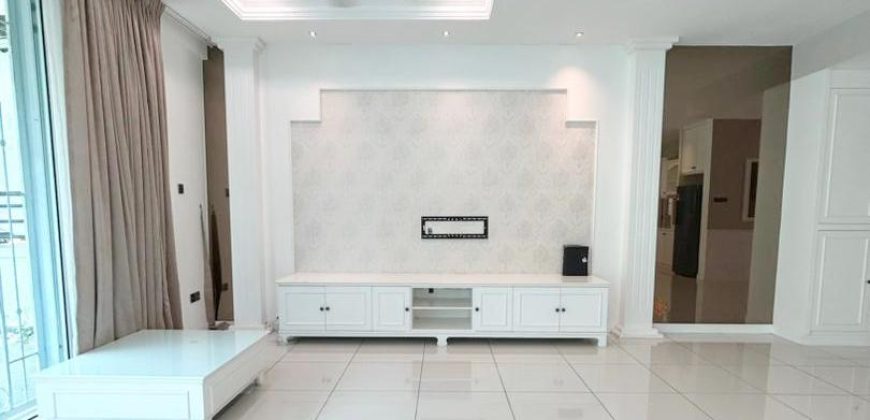 Austin Heights – 2 Storey Semi Detached – FOR SALE Austin Heights – 2 Storey Semi Detached – FOR SALE