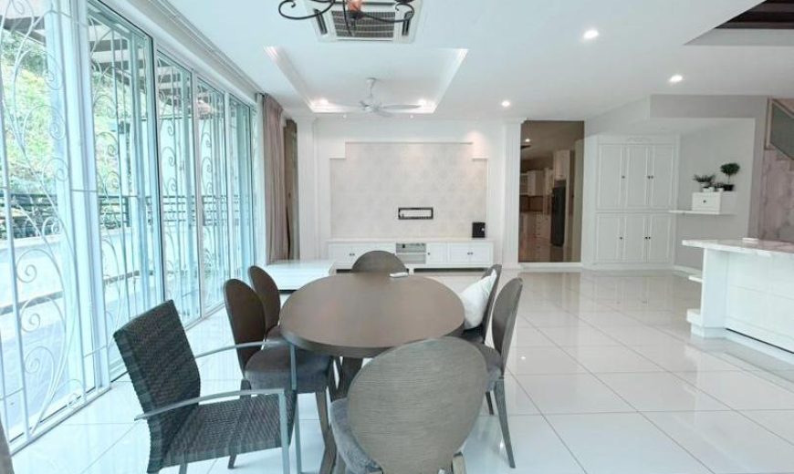 Austin Heights – 2 Storey Semi Detached – FOR SALE Austin Heights – 2 Storey Semi Detached – FOR SALE