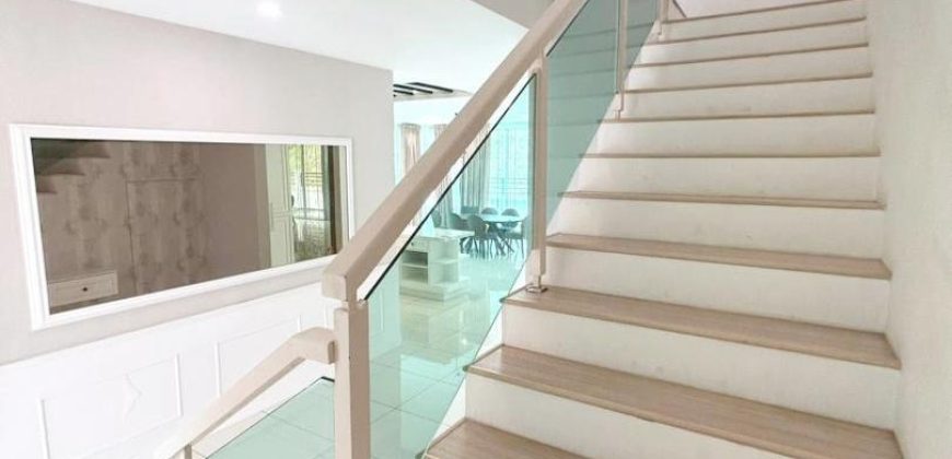 Austin Heights – 2 Storey Semi Detached – FOR SALE Austin Heights – 2 Storey Semi Detached – FOR SALE