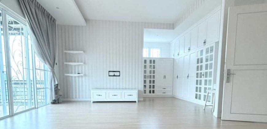 Austin Heights – 2 Storey Semi Detached – FOR SALE Austin Heights – 2 Storey Semi Detached – FOR SALE