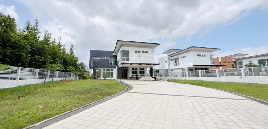 Horizon Hills – 3 Storey Bungalow House – FOR SALE Horizon Hills – 3 Storey Bungalow House – FOR SALE