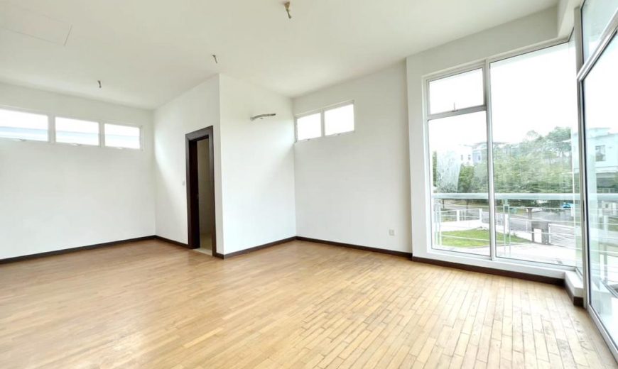 Horizon Hills – 3 Storey Bungalow House – FOR SALE Horizon Hills – 3 Storey Bungalow House – FOR SALE