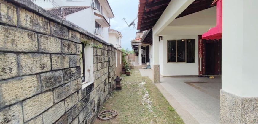Taman Pelangi – 3 Storey Semi Detached House – FOR SALE Taman Pelangi – 3 Storey Semi Detached House – FOR SALE