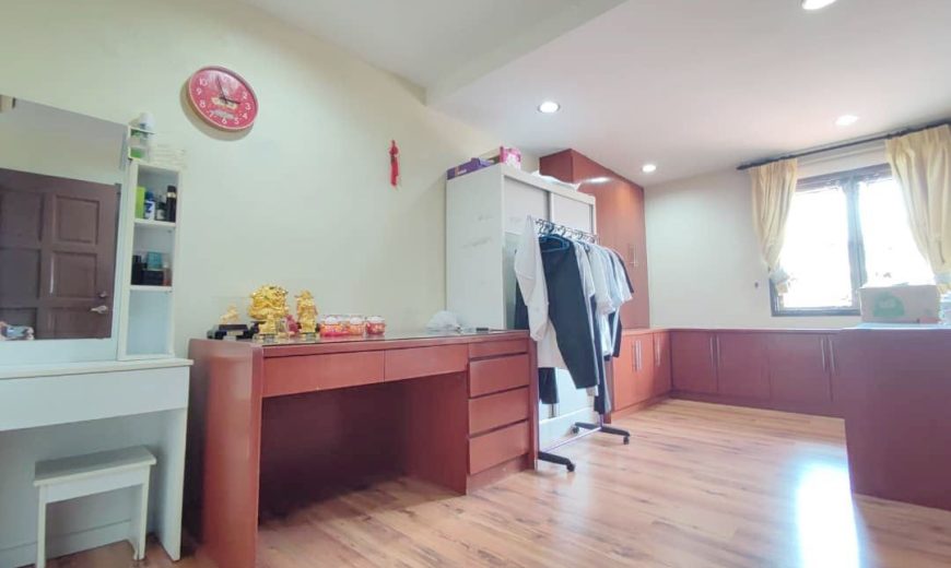 Taman Pelangi – 3 Storey Semi Detached House – FOR SALE Taman Pelangi – 3 Storey Semi Detached House – FOR SALE