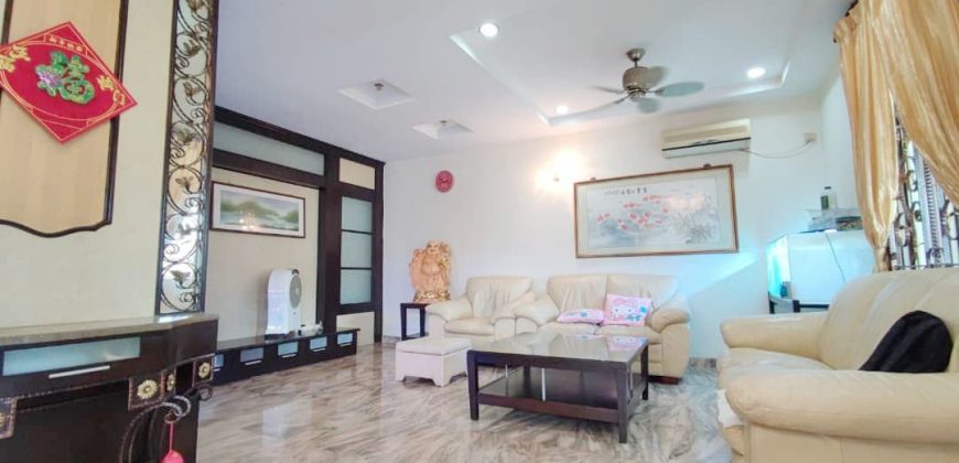 Taman Pelangi – 3 Storey Semi Detached House – FOR SALE Taman Pelangi – 3 Storey Semi Detached House – FOR SALE