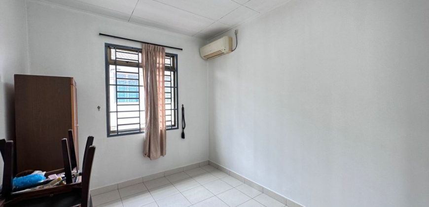 Austin Boulevard @ Mount Austin – 2 Storey Terrace House – FOR RENT Austin Boulevard @ Mount Austin – 2 Storey Terrace House – FOR RENT