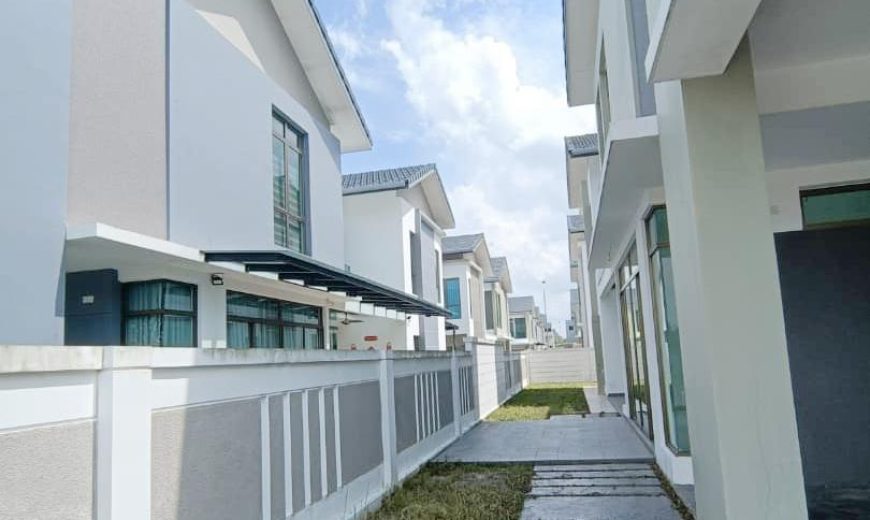 Impian Emas – 2 Storey Semi Detached House – FOR SALE Impian Emas – 2 Storey Semi Detached House – FOR SALE
