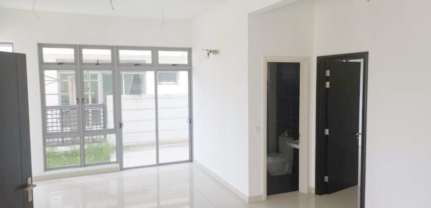 Horizon Hills – 3 Storey Semi Detached House – FOR SALE Horizon Hills – 3 Storey Semi Detached House – FOR SALE