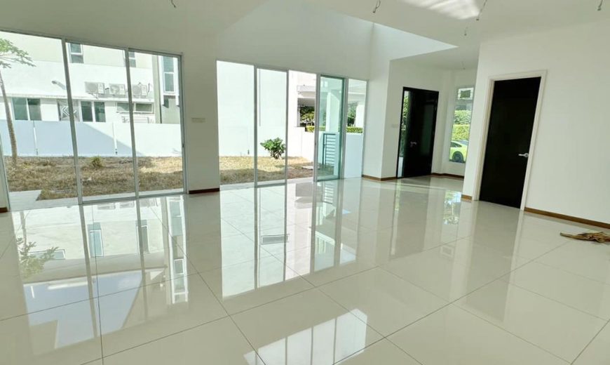 Senibong Cove – 2.5 Storey Semi Detached House – FOR SALE Senibong Cove – 2.5 Storey Semi Detached House – FOR SALE