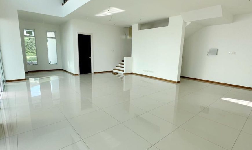 Senibong Cove – 2.5 Storey Semi Detached House – FOR SALE Senibong Cove – 2.5 Storey Semi Detached House – FOR SALE