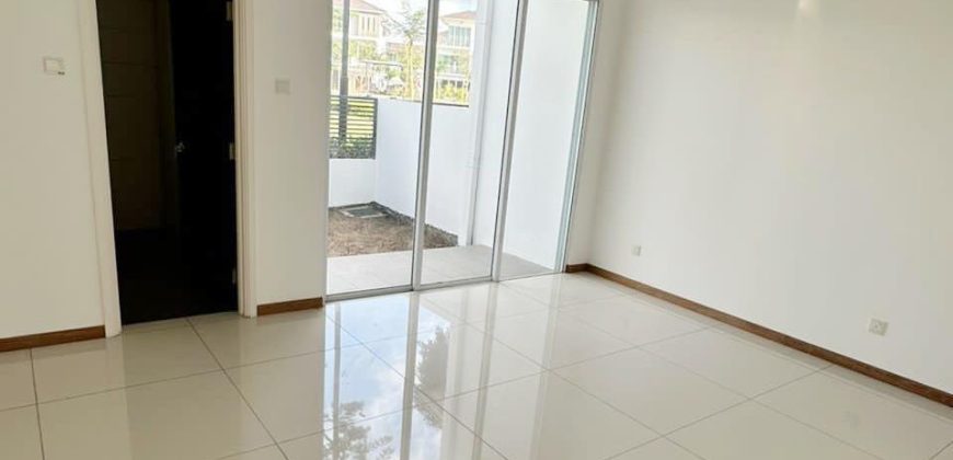 Senibong Cove – 2.5 Storey Semi Detached House – FOR SALE Senibong Cove – 2.5 Storey Semi Detached House – FOR SALE