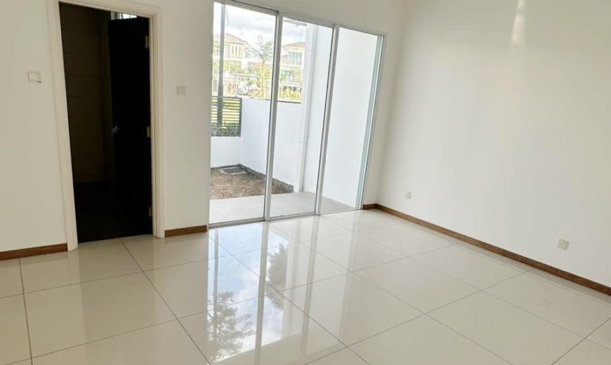 Senibong Cove – 2.5 Storey Semi Detached House – FOR SALE Senibong Cove – 2.5 Storey Semi Detached House – FOR SALE