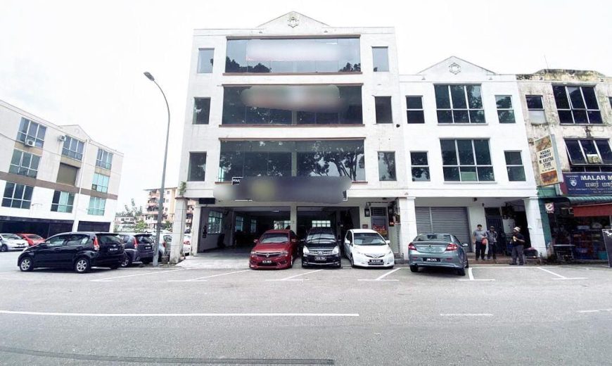 Taman Harmoni 2 @ Skudai – 3.5 Storey Corner Shoplot – FOR SALE Taman Harmoni 2 @ Skudai – 3.5 Storey Corner Shoplot – FOR SALE