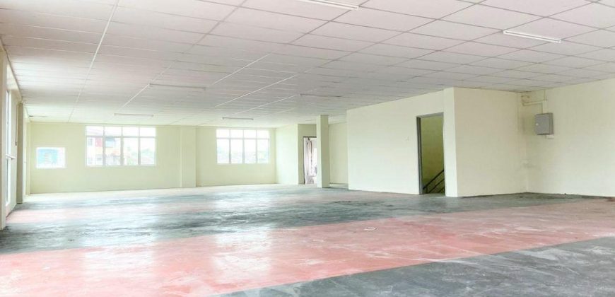 Taman Harmoni 2 @ Skudai – 3.5 Storey Corner Shoplot – FOR SALE