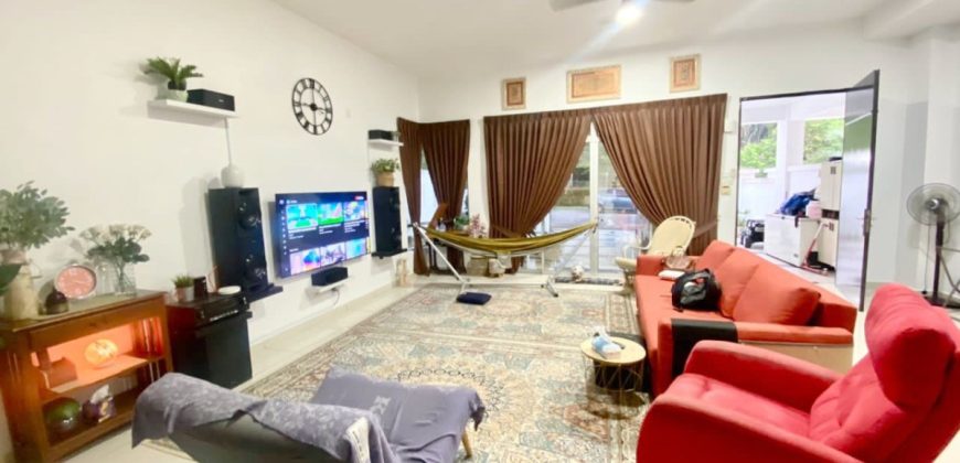 Taman Kempas Utama – 2 Storey Cluster House – FOR SALE Taman Kempas Utama – 2 Storey Cluster House – FOR SALE