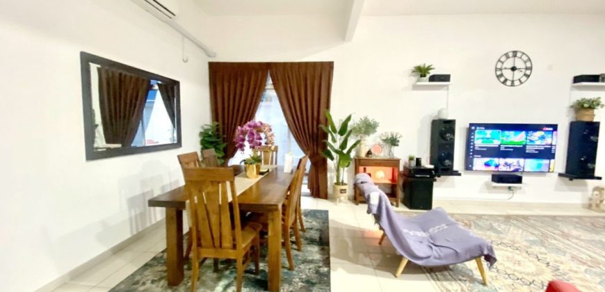 Taman Kempas Utama – 2 Storey Cluster House – FOR SALE Taman Kempas Utama – 2 Storey Cluster House – FOR SALE