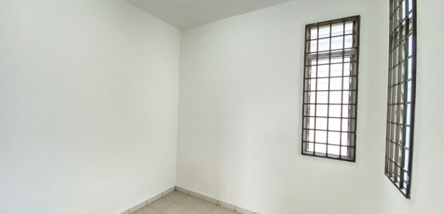 Larkin Idaman – Apartment – FOR SALE Larkin Idaman – Apartment – FOR SALE