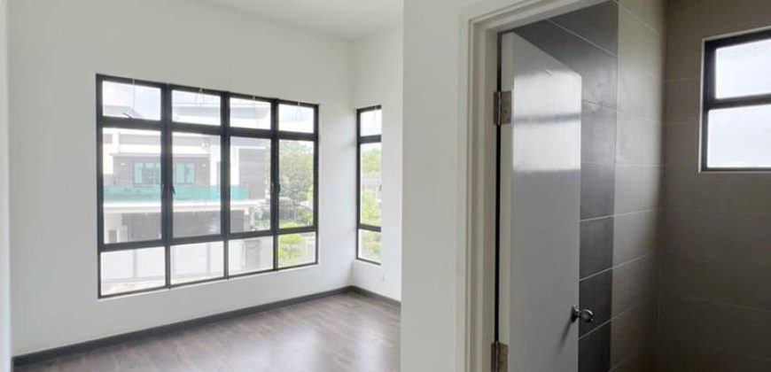 Desa Tebrau – 3 Storey Corner Semi Detached House – FOR SALE Desa Tebrau – 3 Storey Corner Semi Detached House – FOR SALE