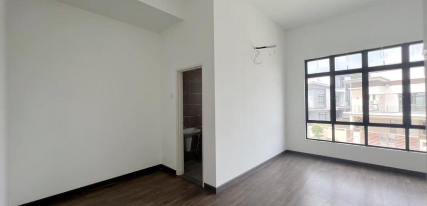 Desa Tebrau – 3 Storey Corner Semi Detached House – FOR SALE Desa Tebrau – 3 Storey Corner Semi Detached House – FOR SALE