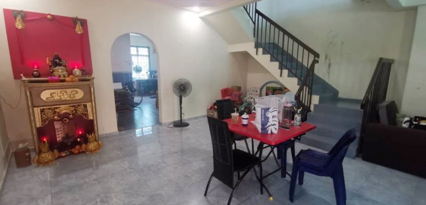 Bukit Indah – 2 Storey Corner Terrace House – FOR SALE Bukit Indah – 2 Storey Corner Terrace House – FOR SALE