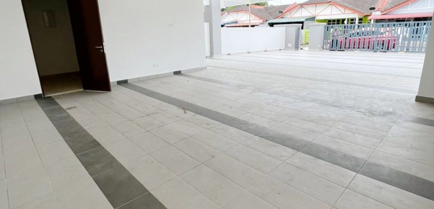 Taman Senai Utama – 2.5 Storey Semi Detached House – FOR SALE Taman Senai Utama – 2.5 Storey Semi Detached House – FOR SALE