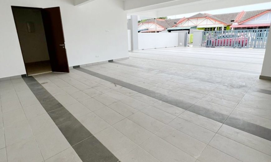 Taman Senai Utama – 2.5 Storey Semi Detached House – FOR SALE Taman Senai Utama – 2.5 Storey Semi Detached House – FOR SALE