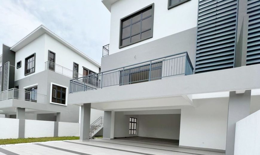 Taman Senai Utama – 2.5 Storey Semi Detached House – FOR SALE Taman Senai Utama – 2.5 Storey Semi Detached House – FOR SALE