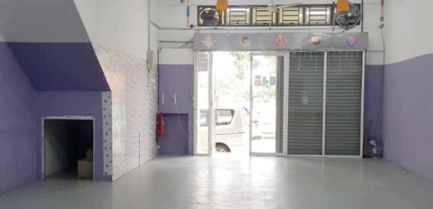 Desa Cemerlang – 3 Storey Shop Lot – FOR SALE Desa Cemerlang – 3 Storey Shop Lot – FOR SALE