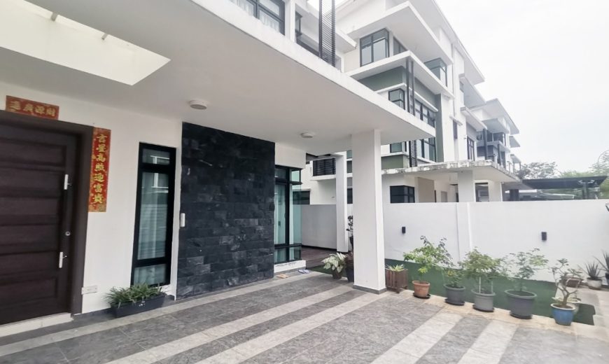 Mutiara Mas – 3 Storey Cluster House – FOR SALE Mutiara Mas – 3 Storey Cluster House – FOR SALE