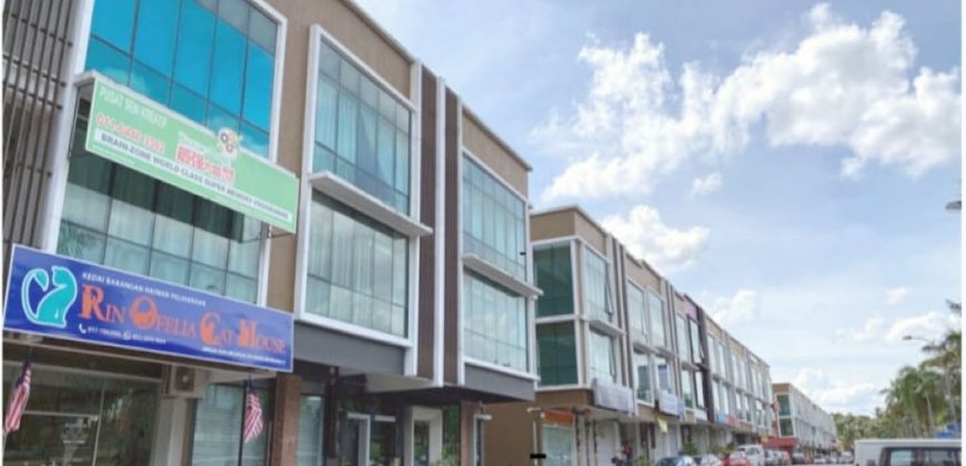 Taman Pulai Flora – 3 Storey Shop Office – FOR SALE Taman Pulai Flora – 3 Storey Shop Office – FOR SALE