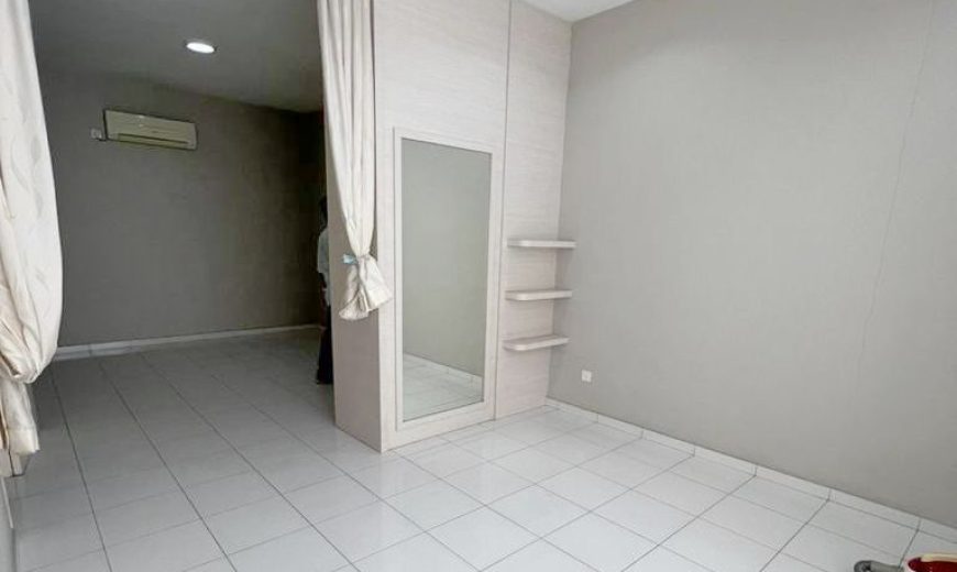 Setia Tropika – 2 Storey Terrace House – FOR SALE Setia Tropika – 2 Storey Terrace House – FOR SALE