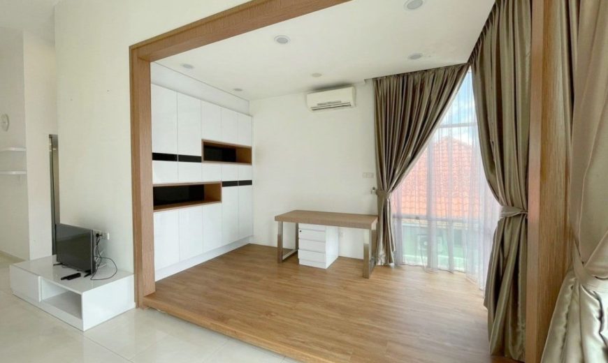 Taman Molek – 2 Storey Corner Semi Detached House – FOR RENT Taman Molek – 2 Storey Corner Semi Detached House – FOR RENT