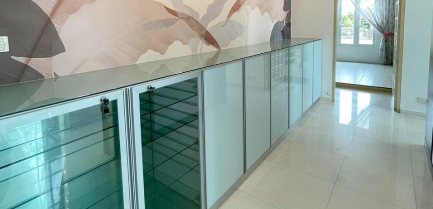 Taman Molek – 2 Storey Corner Semi Detached House – FOR RENT Taman Molek – 2 Storey Corner Semi Detached House – FOR RENT