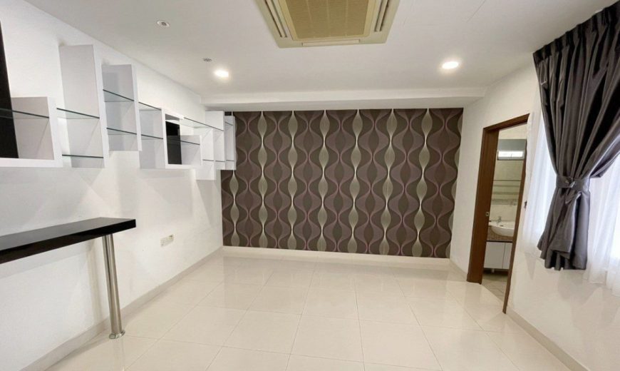 Taman Molek – 2 Storey Corner Semi Detached House – FOR RENT Taman Molek – 2 Storey Corner Semi Detached House – FOR RENT