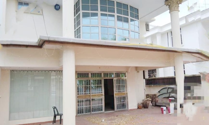 Taman Universiti – 2 Storey Semi Detached House – FOR SALE Taman Universiti – 2 Storey Semi Detached House – FOR SALE