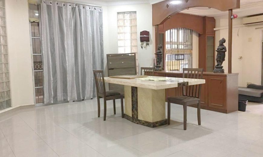 Taman Universiti – 2 Storey Semi Detached House – FOR SALE Taman Universiti – 2 Storey Semi Detached House – FOR SALE