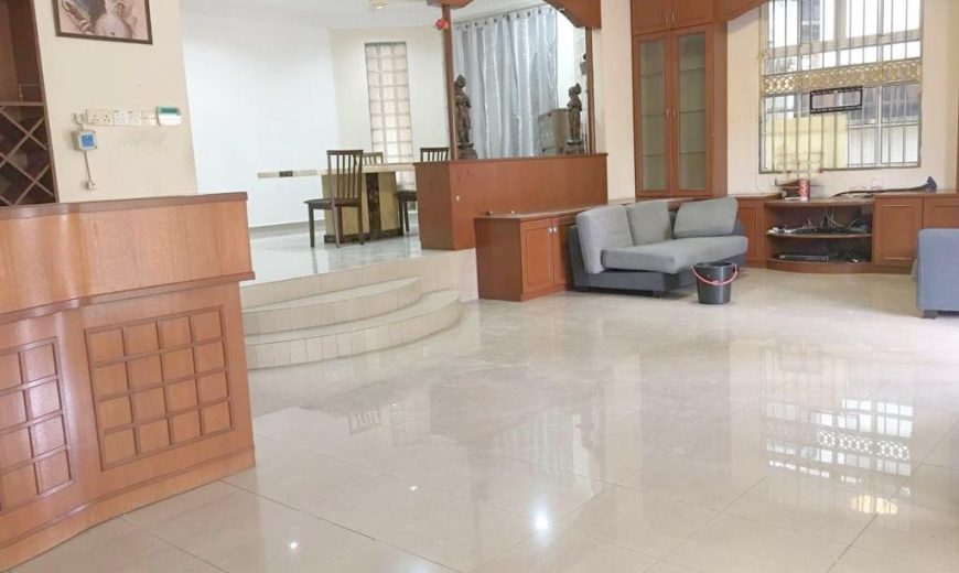 Taman Universiti – 2 Storey Semi Detached House – FOR SALE Taman Universiti – 2 Storey Semi Detached House – FOR SALE