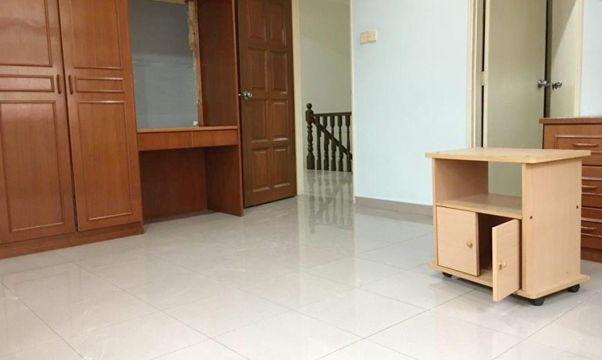 Taman Universiti – 2 Storey Semi Detached House – FOR SALE Taman Universiti – 2 Storey Semi Detached House – FOR SALE