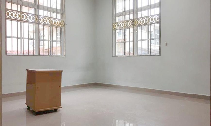 Taman Universiti – 2 Storey Semi Detached House – FOR SALE Taman Universiti – 2 Storey Semi Detached House – FOR SALE