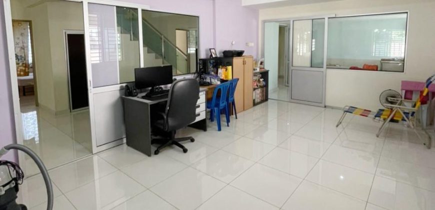 Taman Rinting – 2 Storey Bungalow – FOR SALE Taman Rinting – 2 Storey Bungalow – FOR SALE