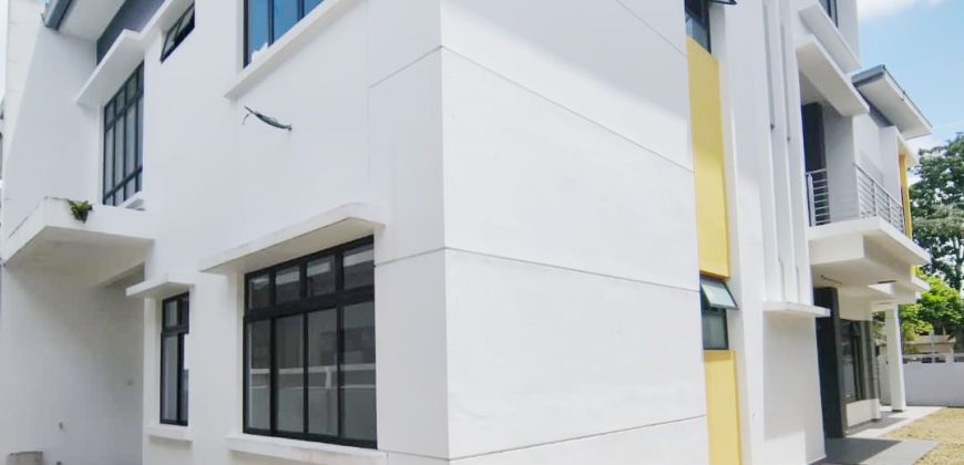 Desa Tebrau – 2.5 Storey Semi Detached – FOR SALE Desa Tebrau – 2.5 Storey Semi Detached – FOR SALE