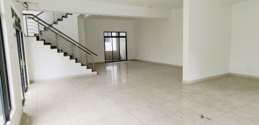 Desa Tebrau – 2.5 Storey Semi Detached – FOR SALE Desa Tebrau – 2.5 Storey Semi Detached – FOR SALE