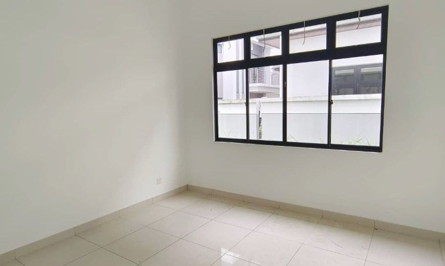 Desa Tebrau – 2.5 Storey Semi Detached – FOR SALE Desa Tebrau – 2.5 Storey Semi Detached – FOR SALE