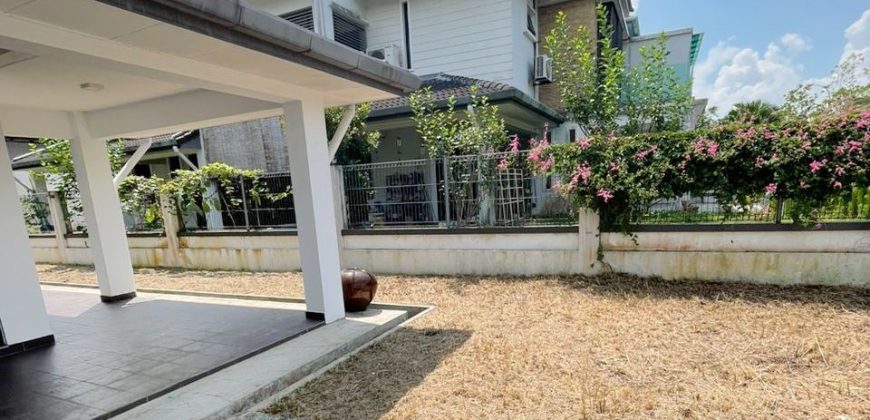 Taman Laguna – 2 Storey Semi Detached House – FOR RENT Taman Laguna – 2 Storey Semi Detached House – FOR RENT