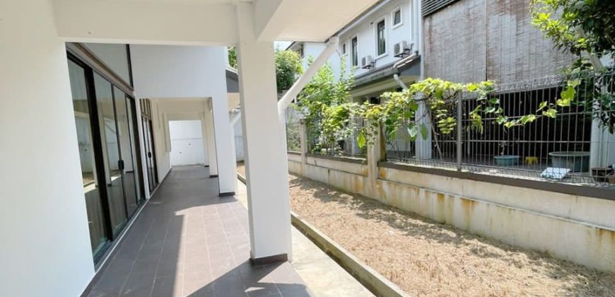 Taman Laguna – 2 Storey Semi Detached House – FOR RENT Taman Laguna – 2 Storey Semi Detached House – FOR RENT