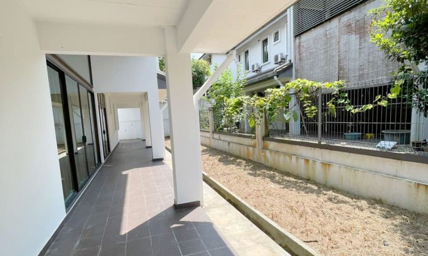 Taman Laguna – 2 Storey Semi Detached House – FOR SALE Taman Laguna – 2 Storey Semi Detached House – FOR SALE