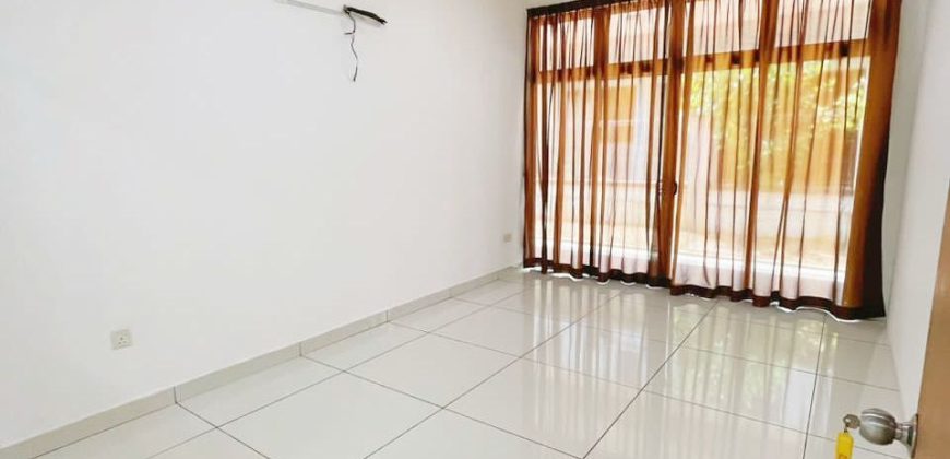 Taman Laguna – 2 Storey Semi Detached House – FOR RENT Taman Laguna – 2 Storey Semi Detached House – FOR RENT